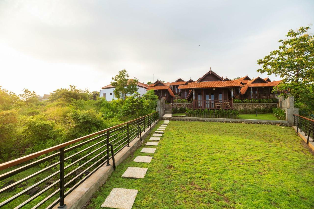 Toyapakeh Star Semabu Resort מראה חיצוני תמונה